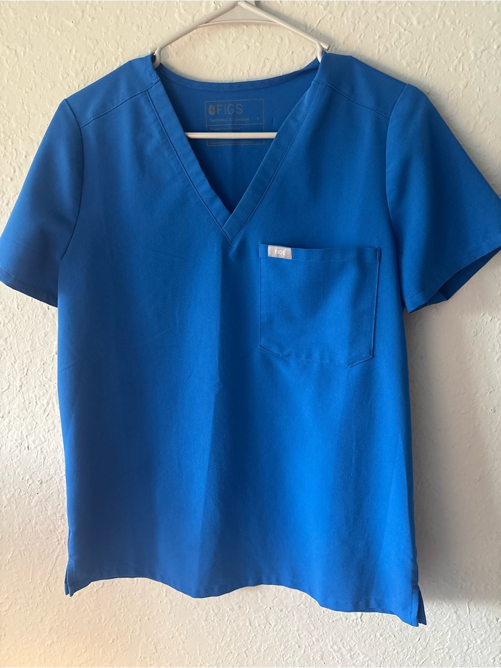FIGS Catarina Scrub Top